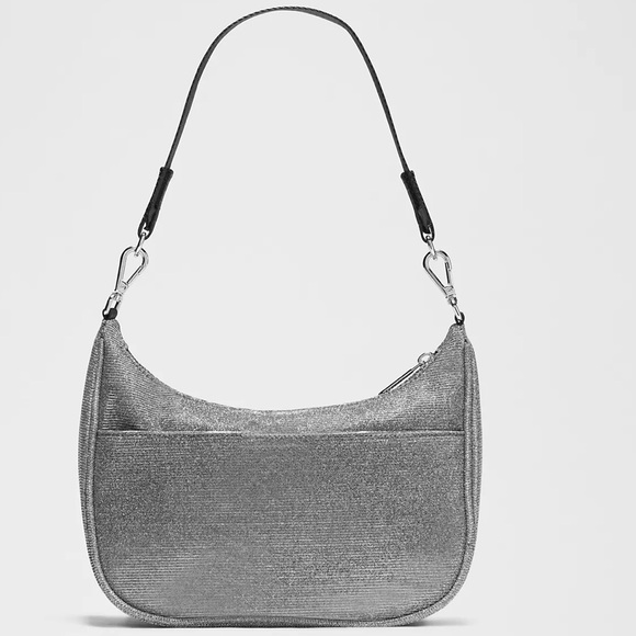 LULULEMON *LIMITED EDITION* City Essentials Small Shoulder Bag 3L
Glitter🩶✨ - Picture 4 of 17